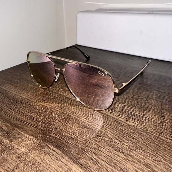 HIGH KEY X DESI PERKINS GOLD - Quay Australia Sunglasses - Picture 1 of 4